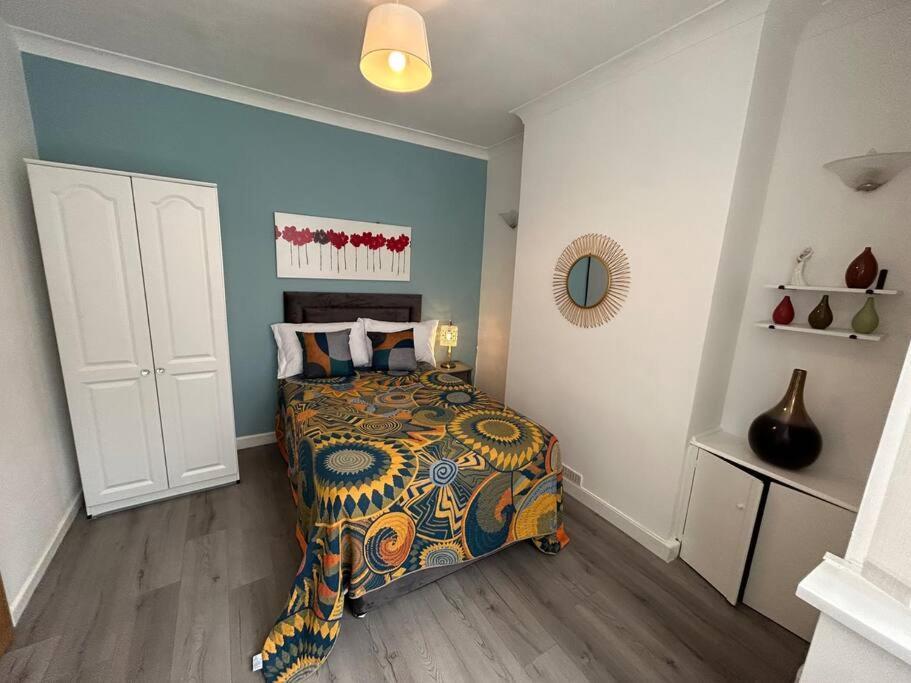 Spacious Homely 3 Bed Property Newcastle-under-Lyme Exterior foto